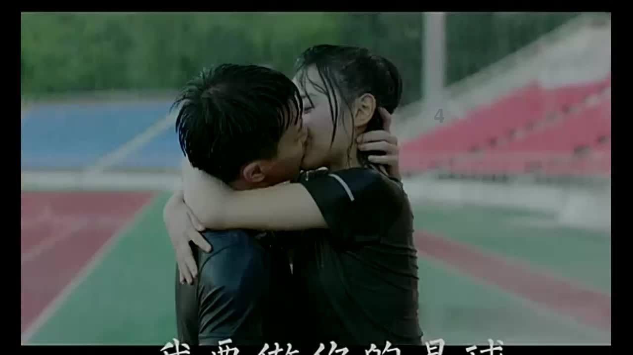 救援秀气的男孩